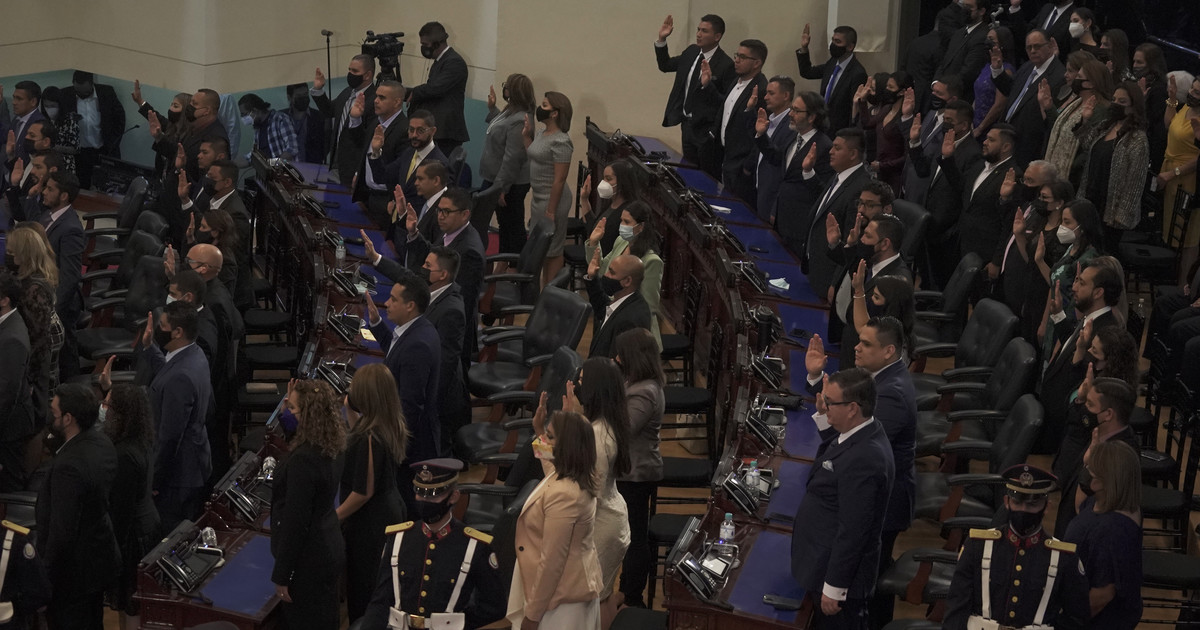 Bukelismo extingue fórmula electoral que favorecía a minorías